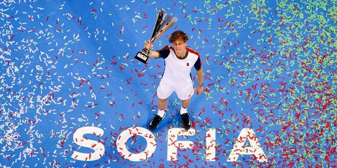 Tennis, Sinner è il Re dell’Open di Sofia ancora una volta: “Finale combattuta, sono felice”