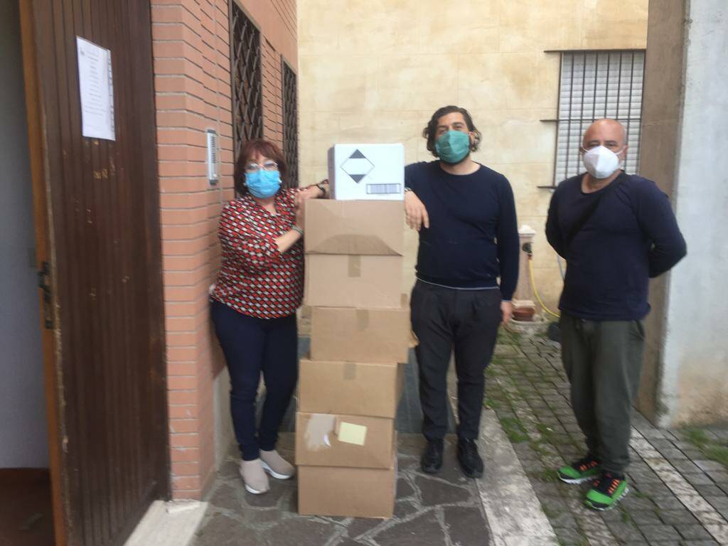Pomezia Aiuta riceve 3mila mascherine in regalo: verranno consegnate alla Caritas