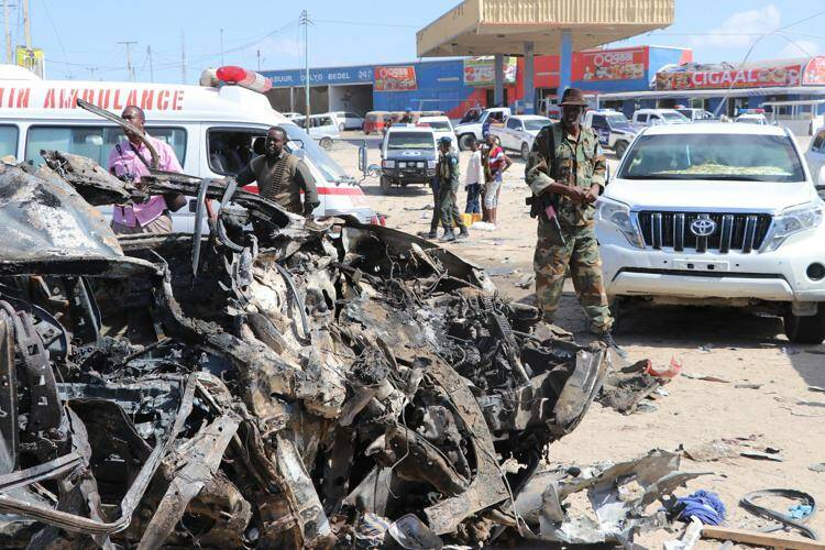 Autobomba vicino una scuola a Mogadiscio: almeno 8 i morti