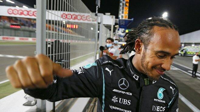 Formula Uno, la Mercedes in crisi: la stampa inglese contro Hamilton