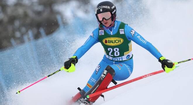 Coppa del Mondo slalom femminile, la Peterlini è solo ventunesima