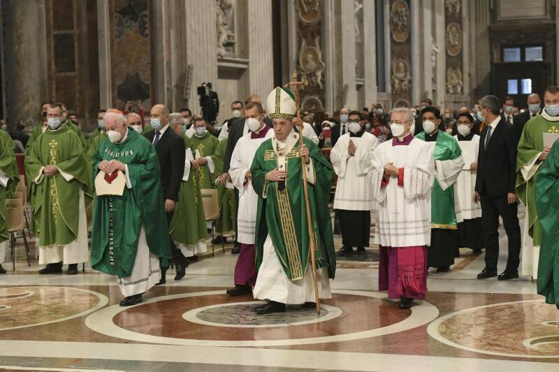 papa francesco messa papale