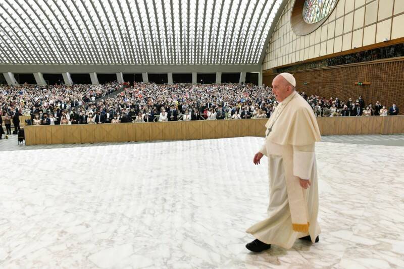 L’appello del Papa a tutti i cristiani: “Non stancatevi di fare il bene”