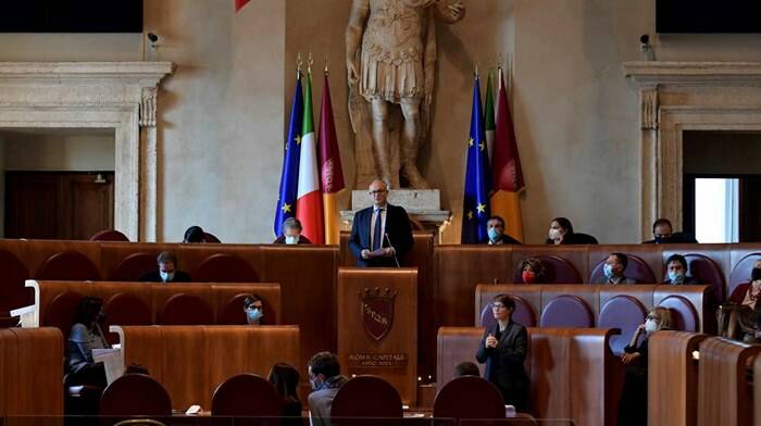 Rifiuti a Roma, l’annuncio di Gualtieri: “Il Tmb di Rocca Cencia chiuso per sempre”