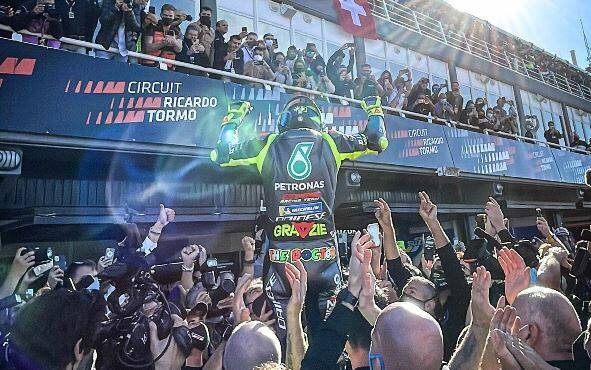 Vale Rossi lascia la MotoGp: la festa al Gran Premio di Valencia
