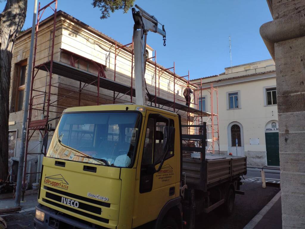 Scuola “A. Cialdi” di Civitavecchia, partiti i lavori di ripristino del tetto della palestra