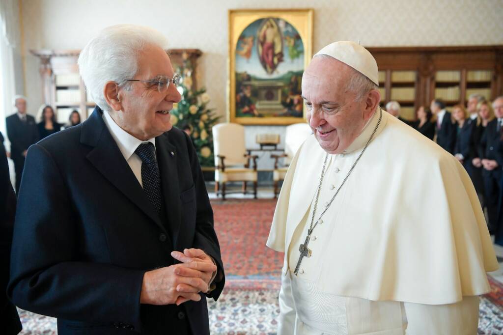 Vaticano, il presidente Mattarella in visita di congedo dal Papa