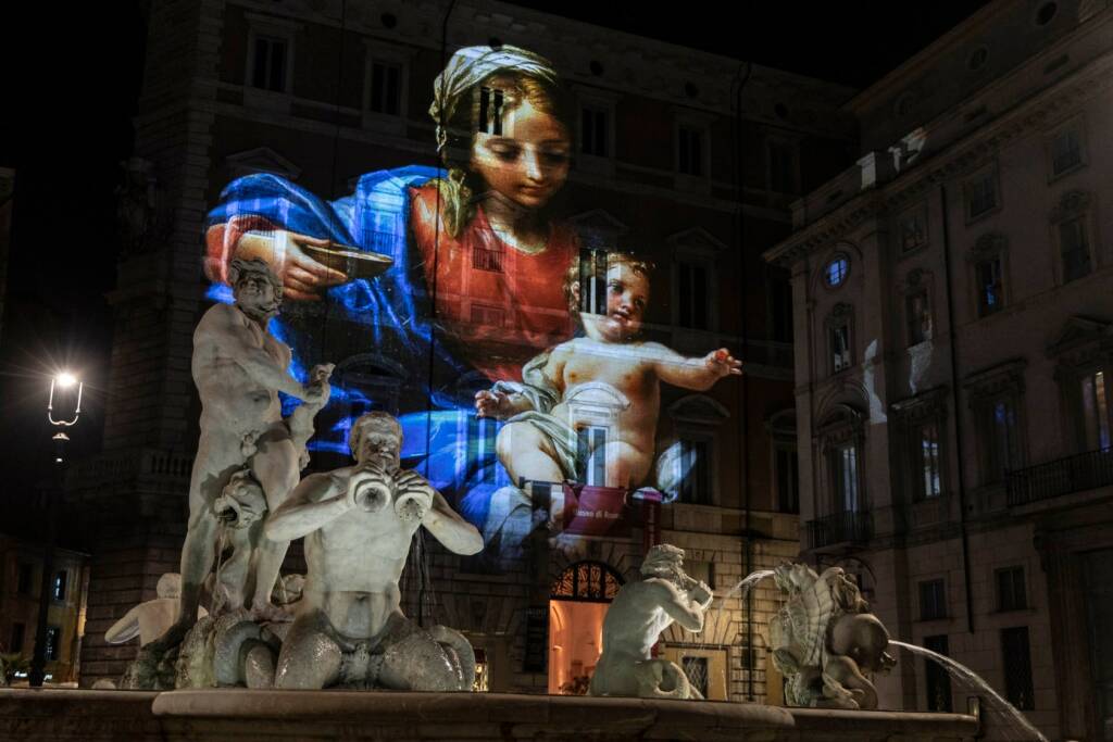“AmoR, che move…”: sui palazzi di piazza Navona brillano le opere d’arte rinascimentali