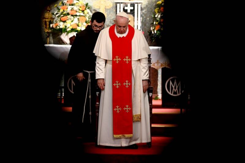 Da Cipro l’appello del Papa all’accoglienza: “Niente muri nella Chiesa cattolica”
