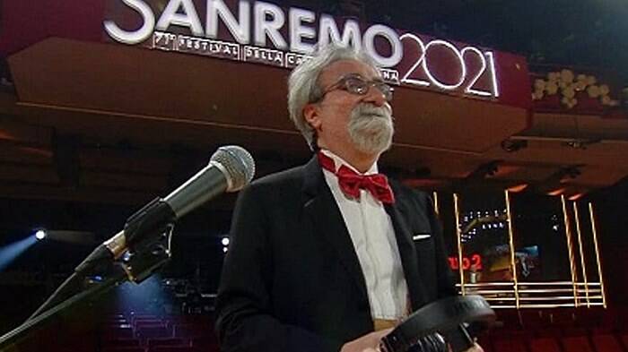 Beppe Vessicchio positivo al Covid: “Spero di essere a Sanremo in tempo per il Festival”