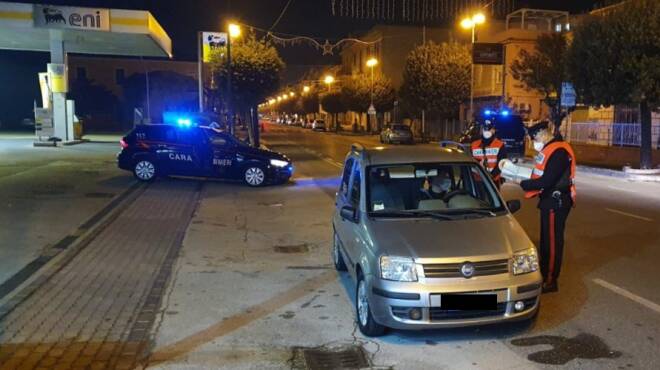 Formia, controlli a tappeto dei carabinieri: denunciati 4 automobilisti