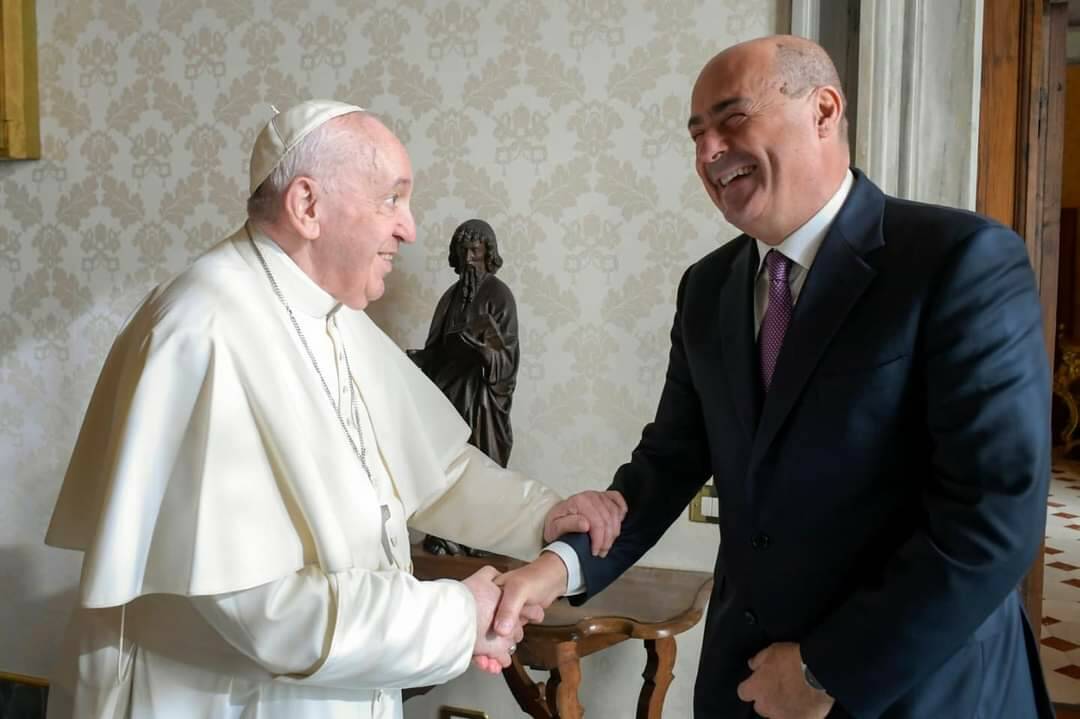 Gualtieri e Zingaretti dal Papa, il governatore del Lazio: “Acquisteremo vaccini per l’Africa”