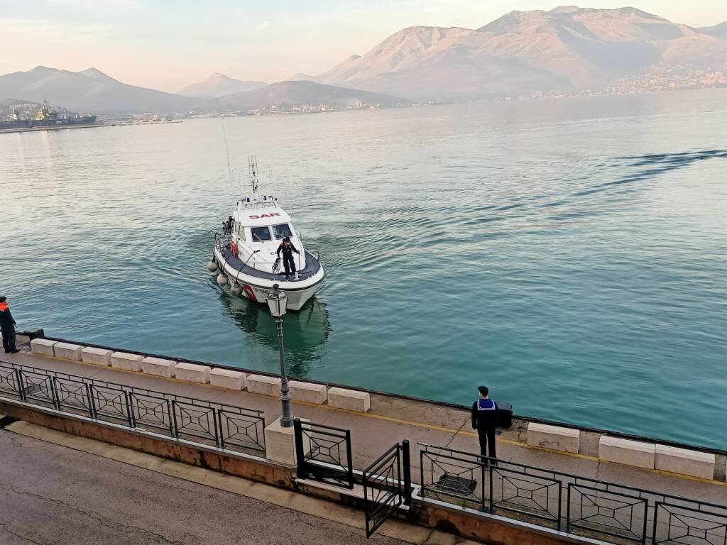 Gaeta, rocciatori svizzeri rimangono bloccati sulla Montagna Spaccata: salvati dalla Guardia Costiera