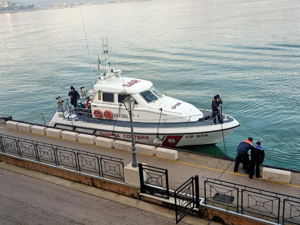 Gaeta, rocciatori svizzeri rimangono bloccati sulla Montagna Spaccata: salvati dalla Guardia Costiera