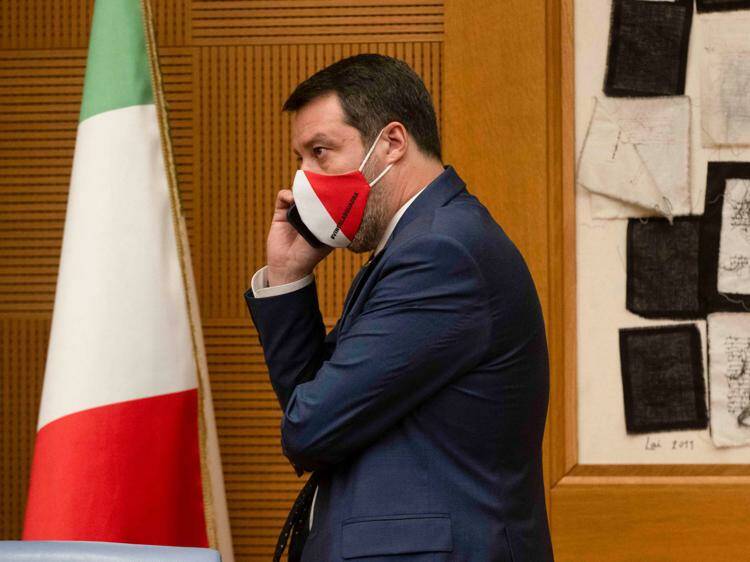 Tampone prima di entrare alla Camera, Salvini positivo: non sarà al giuramento di Mattarella