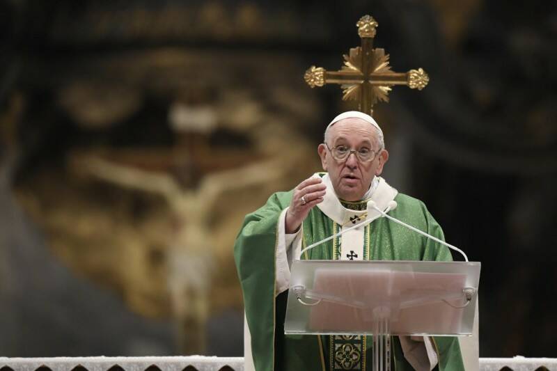 Il Papa bacchetta i “tradizionalisti”: “La rigidità è una perversione, un’idolatria nella Chiesa”