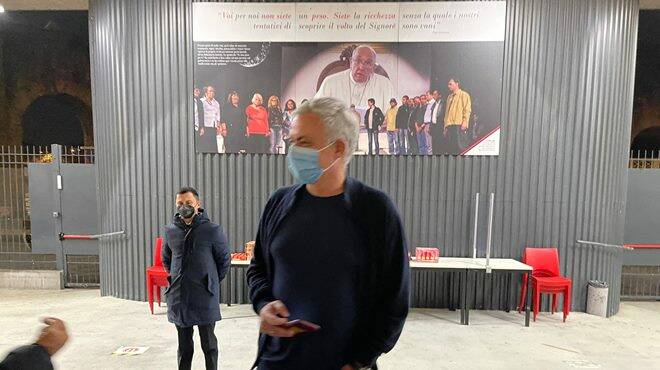 Regalo di Capodanno alla Caritas di Roma: visita a sorpresa di José Mourinho