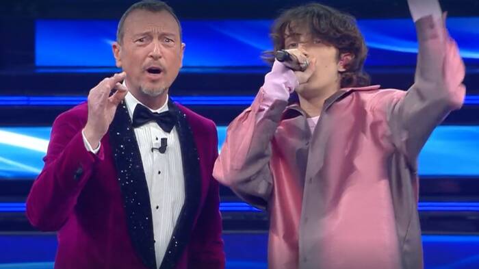 Sanremo 2022: perché i cantanti all’Ariston dicono “Fantasanremo” e “Papalina”