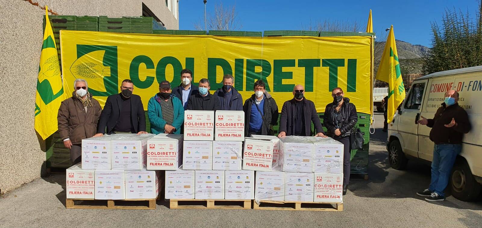 Fondi, Coldiretti dona 1.600 chili di generi alimentari: “Sono destinati ai bisognosi”