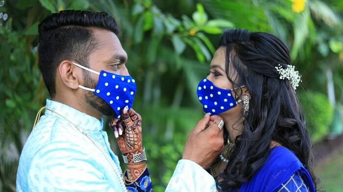 Thailandia, le autorità agli innamorati: “Tenete le mascherine anche durante il sesso”