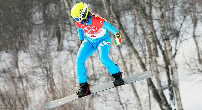 Snowboard, Moioli incappa in una porta e si ferma in semifinale olimpica: “Errore mio”
