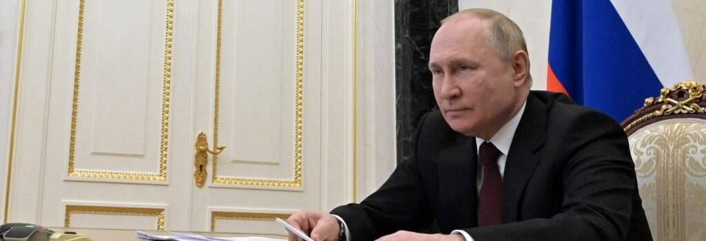 Ucraina, Putin: “Risponderemo a chiunque interferisca, abbiamo mezzi che nessuno ha”