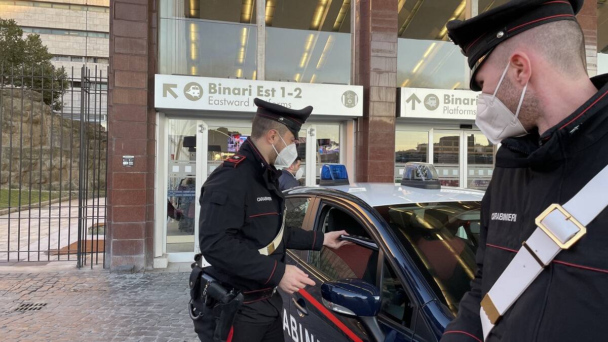 Roma, Pasqua da incubo a Termini: viaggiatori molestati alle biglietterie e nei parcheggi