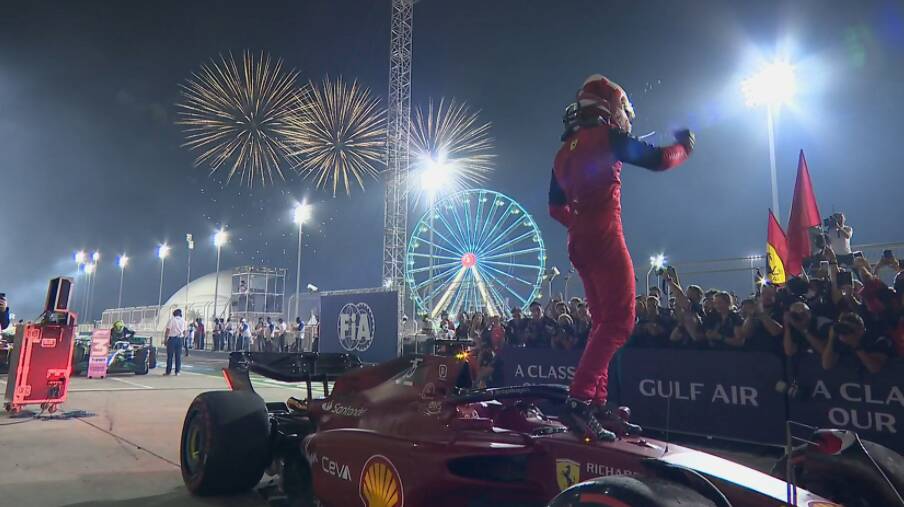 Gp di Bahrain, doppietta Ferrari: Leclerc vince davanti a Sainz e Hamilton