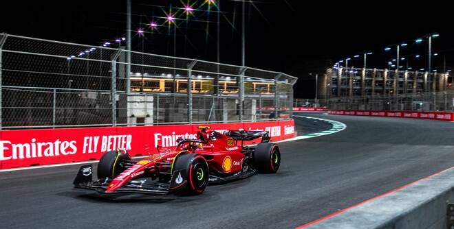 Formula Uno: la Ferrari perde la pole in Arabia Saudita, ma è seconda in partenza