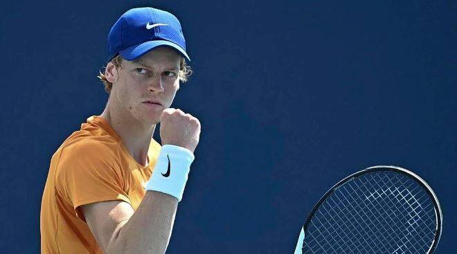 Tennis, Jannik Sinner è agli ottavi del Roland Garros