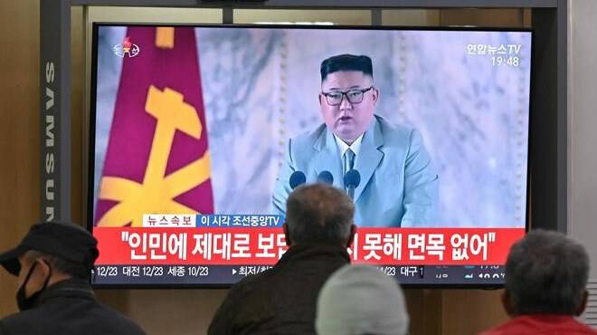 Nordcorea, Kim Jong-un mostra i muscoli: “Abbiamo formidabili capacità di attacco”