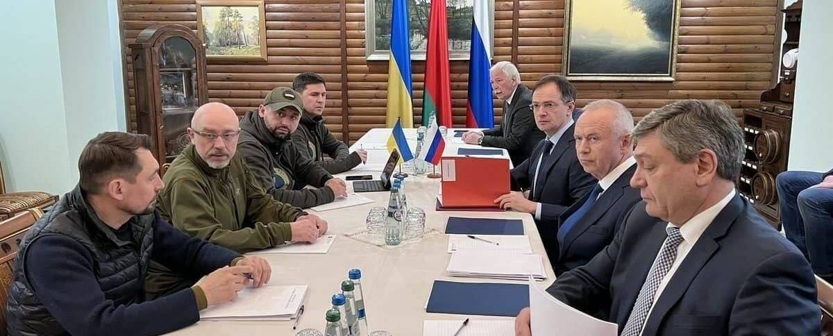 negoziati russa ucraina