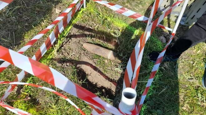 Ardea, ritrovato un ordigno bellico su via Forlì: intervengono gli artificieri