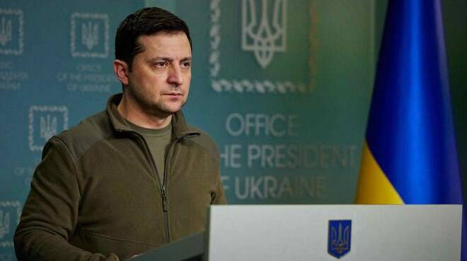 Guerra in Ucraina, Zelensky all’Inghilterra: “Riconoscete la Russia Stato terrorista”