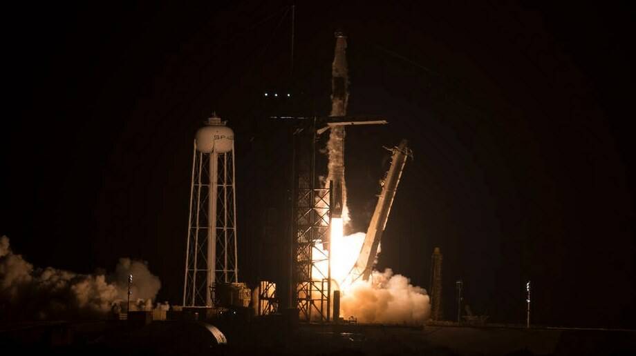 In orbita Crew 4 di SpaceX: Samantha Cristoforetti torna nello spazio – VIDEO
