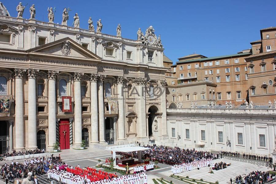 Le Palme: dopo due anni torna in piazza San Pietro la messa del Papa