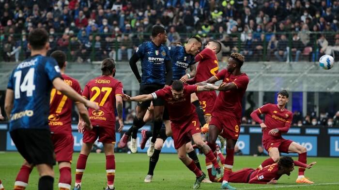 Inter, sprint scudetto: la Roma affonda