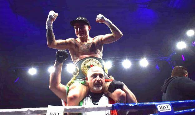 Boxe a Civitavecchia, Magnesi è ancora campione mondiale: “Tattica vincente”