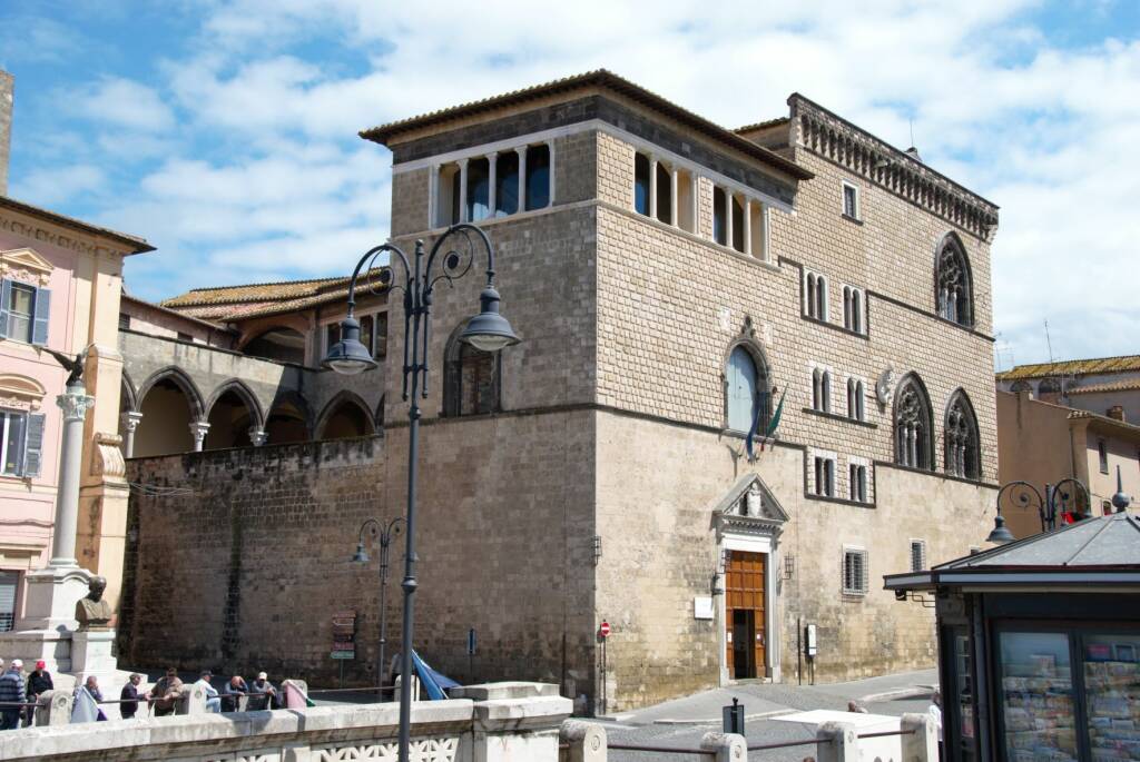 Musei, il ministro Sangiuliano in visita a Tarquinia