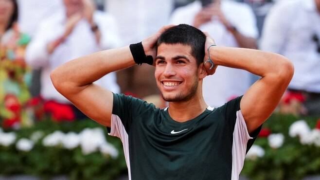 Clamoroso Alcaraz all’Atp di Madrid: batte Zverev e conquista il torneo