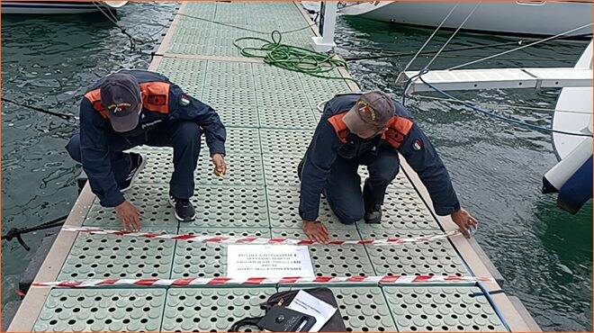 Formia, sequestrato pontile da diporto: punto di ormeggio sprovvisto dei titoli autorizzativi