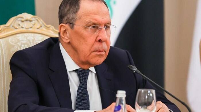 “Zelensky è ebreo? Anche Hitler lo era”. L’ira di Israele contro Lavrov: “Delirante”