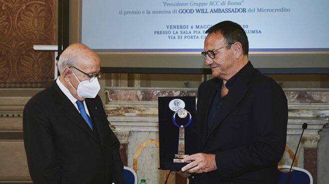 Microcredito: Baccini consegna il premio “ENM Awards” a Francesco Liberati (BBC Roma)