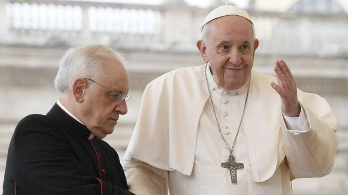 Papa Francesco: “La fede merita rispetto e onore, non è roba da vecchi”
