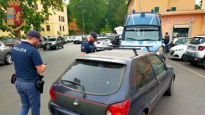 Roma, controlli straordinari della Polizia al Quarticciolo: 3 arresti 