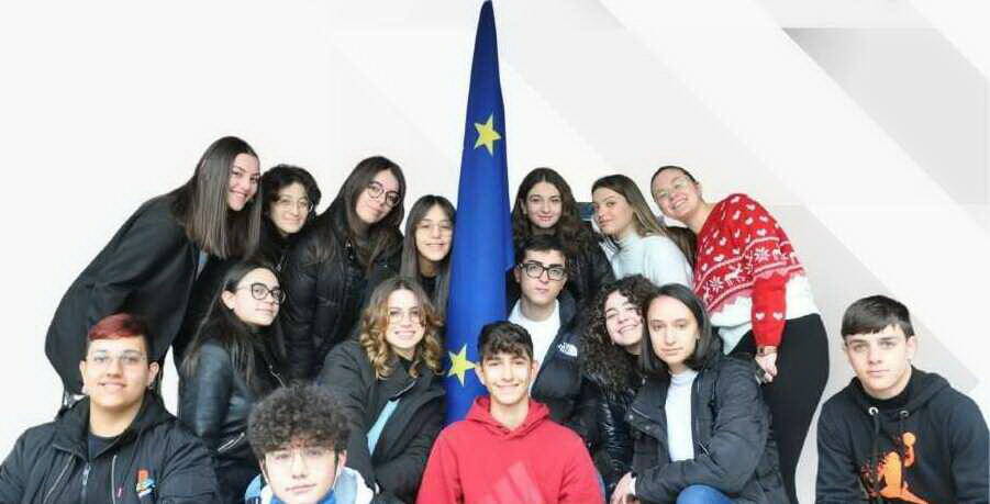 Festa dell’Europa al “Gobetti” di Fondi, il racconto degli studenti come ambasciatori junior