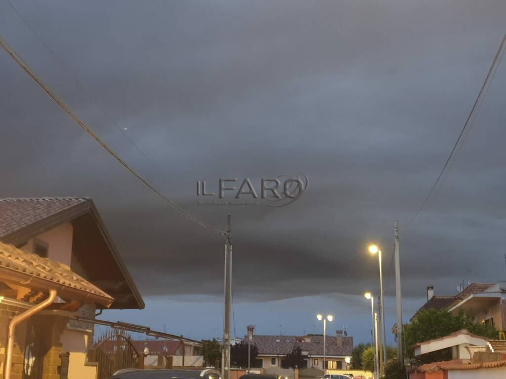 Nube nera su Fiumicino: Baccini: “Il Comune si attivi, dia informazioni ai cittadini”