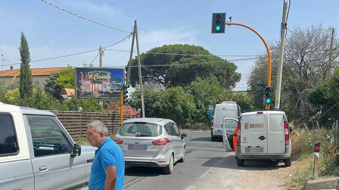 Via della Muratella, Caroccia: “In funzione il nuovo semaforo”