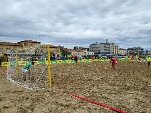 Mondiale di beach soccer: la Mami Roof Ostia perde, ma resta il sogno delle semifinali