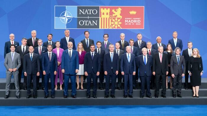 Nato, via libera al “nuovo” concetto strategico: ora la Russia è indicata come minaccia